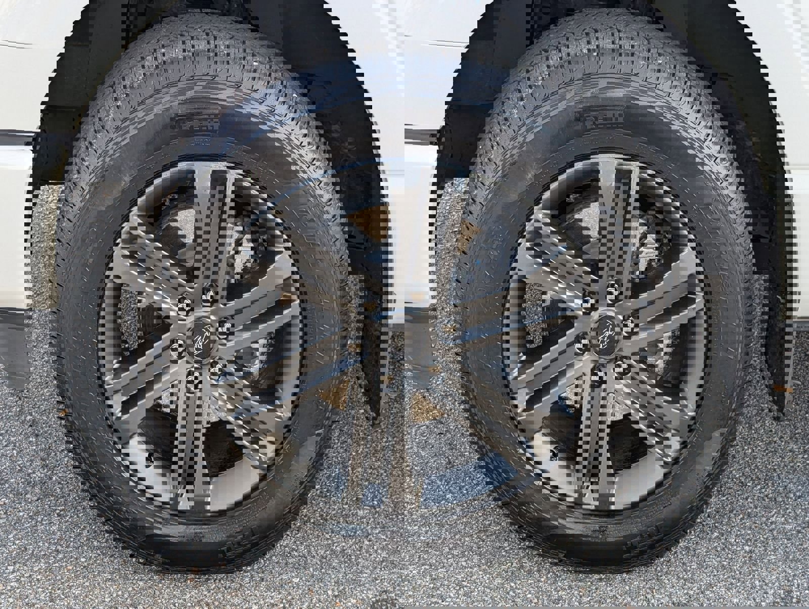 Used 2022 Ford F150 Lariat image 13