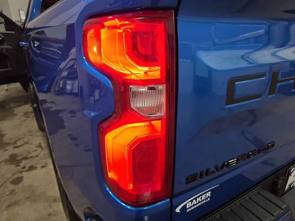 Certified 2023 Chevrolet Silverado 1500 RST AWD/4WD image 34