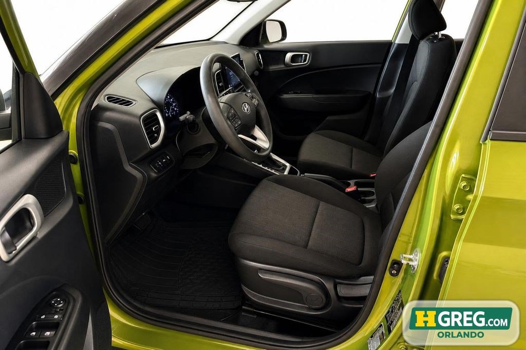 Used 2020 Hyundai Venue SE FWD image 13