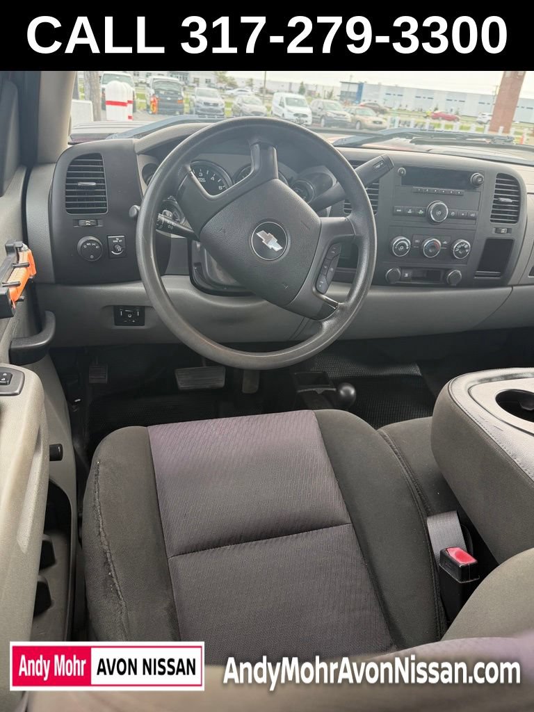 Used 2011 Chevrolet Silverado 3500 W/T AWD/4WD image 5