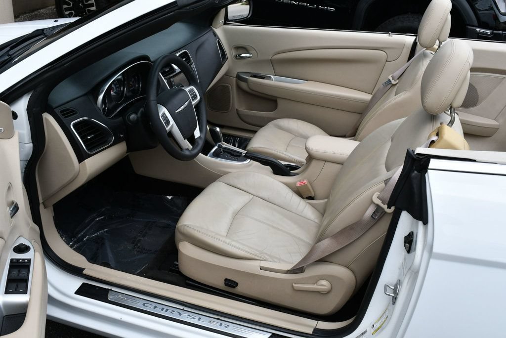 Used 2012 Chrysler 200 Limited FWD image 56