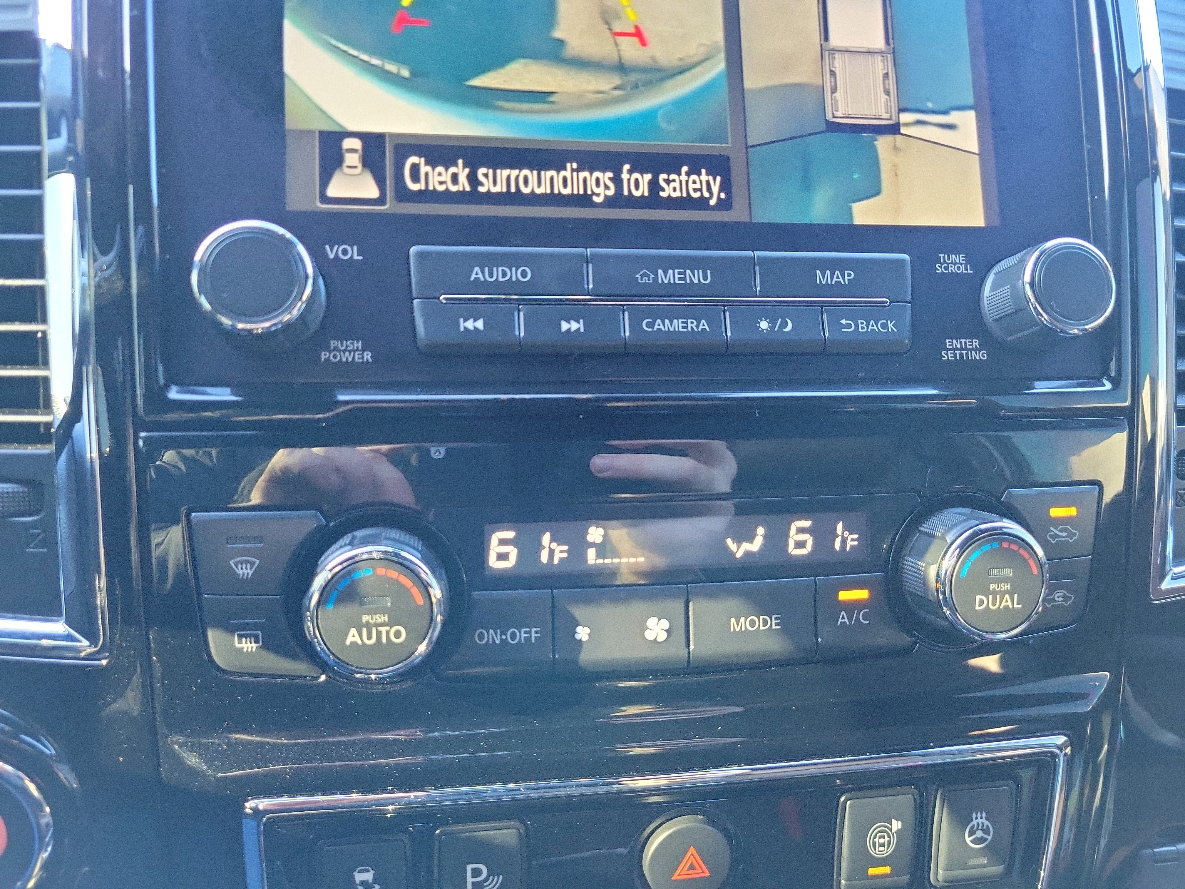 Used 2021 Nissan Titan Platinum Reserve w/ Moonroof Package image 26