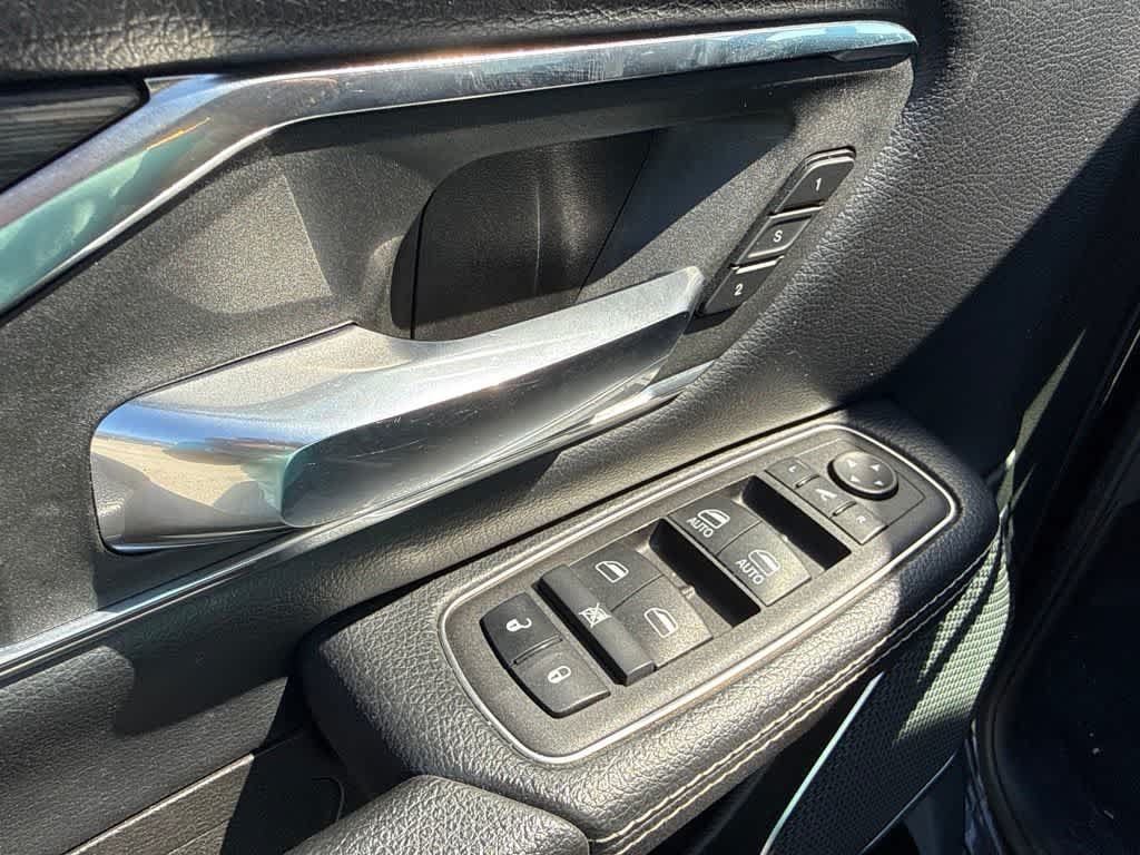 Used 2024 RAM 1500 Laramie RWD image 13