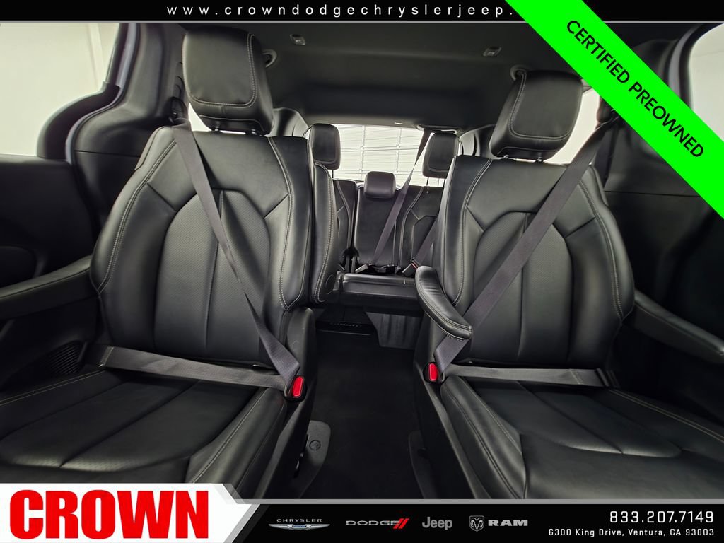 Certified 2024 Chrysler Pacifica Limited FWD image 21