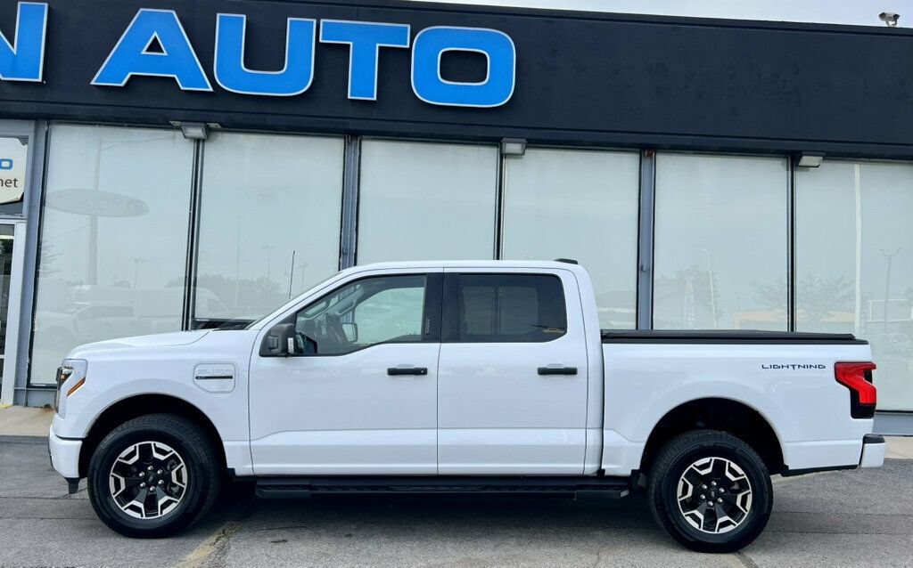 Used 2022 Ford F150 Lightning XLT w/ Tow Technology Package AWD/4WD image 40