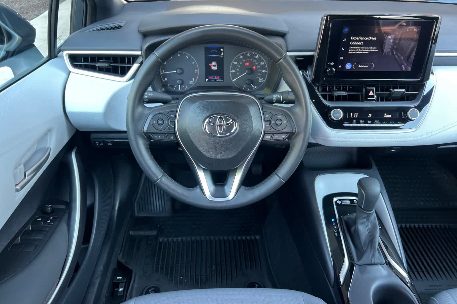 Certified 2025 Toyota Corolla SE w/ Convenience Package FWD image 14