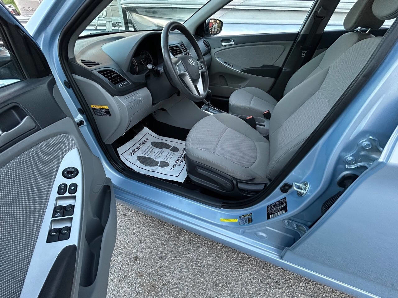 Used 2014 Hyundai Accent GS image 32