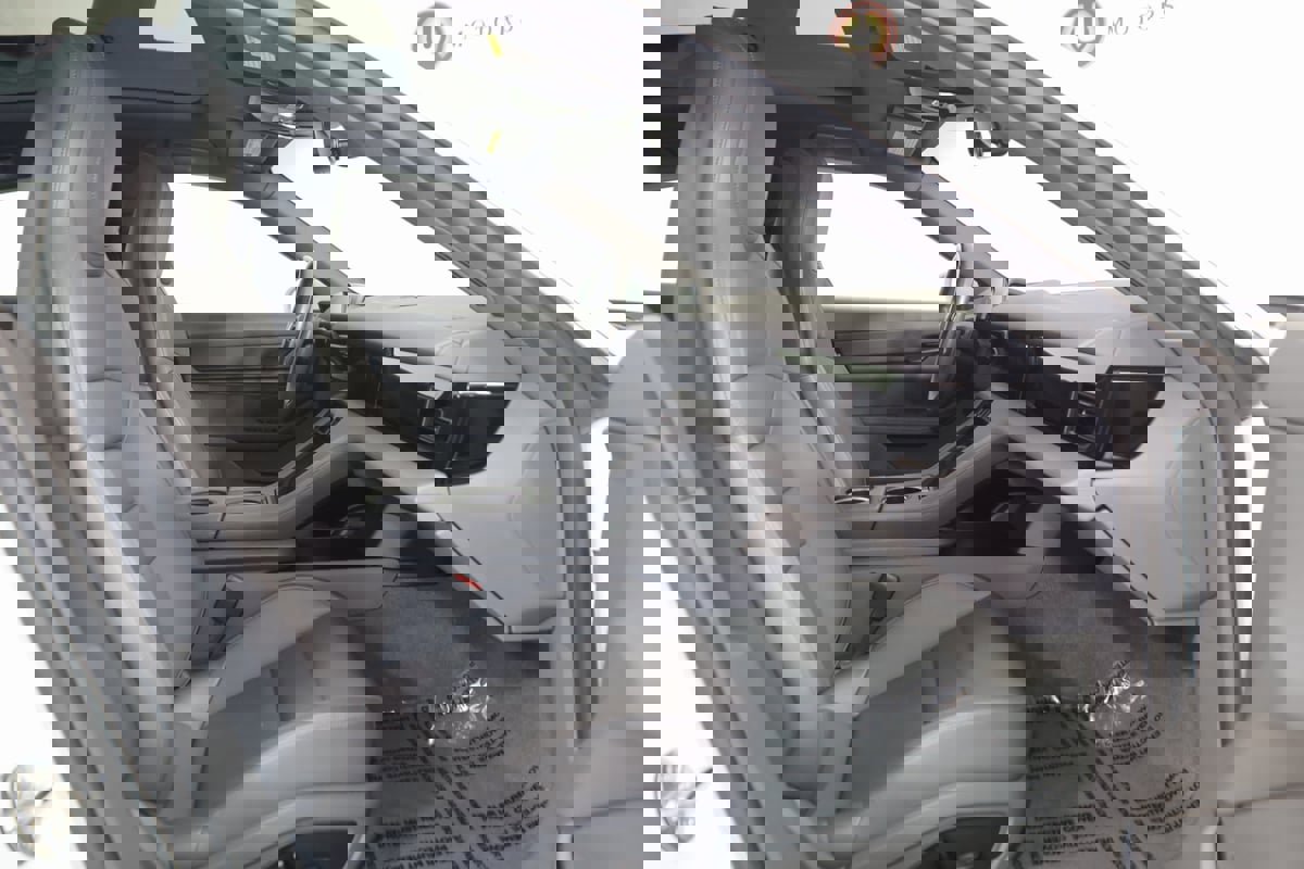 Used 2020 Porsche Taycan 4S image 13