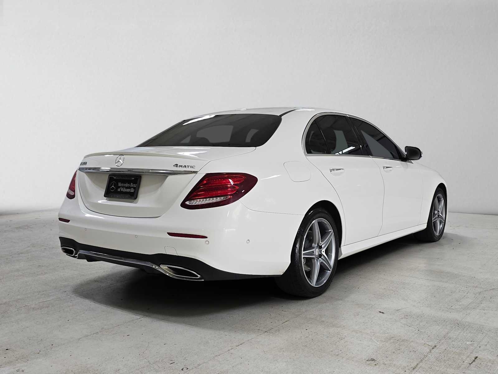 Certified 2017 Mercedes-Benz E 300 4MATIC image 3