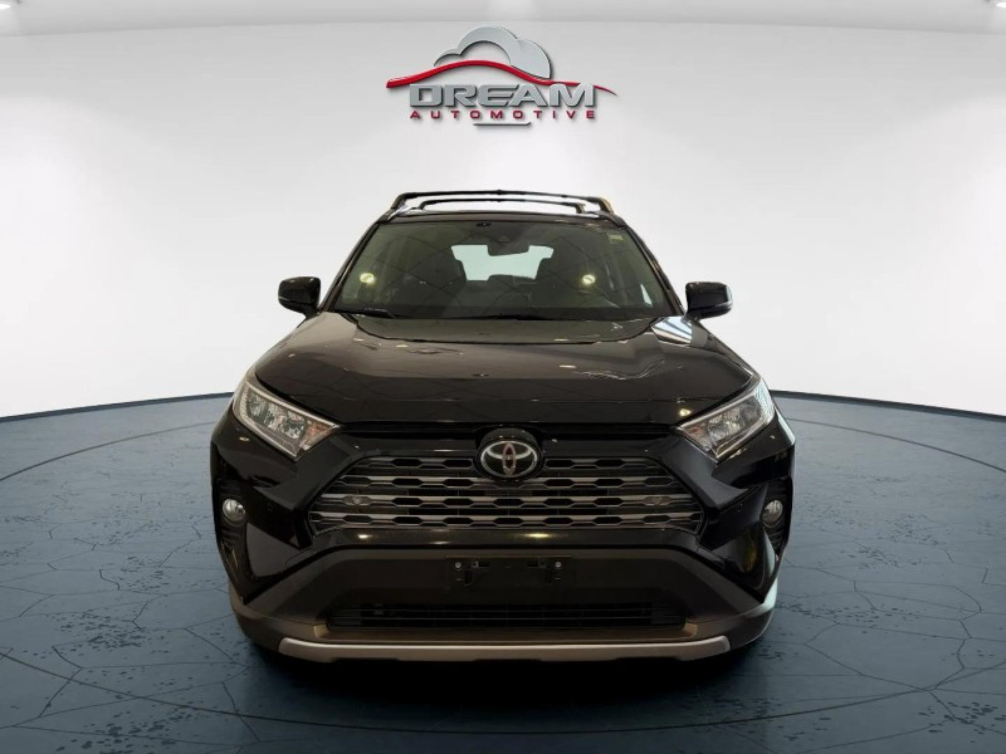 Used 2019 Toyota RAV4 Limited w/ Cold Weather Package AWD/4WD image 3