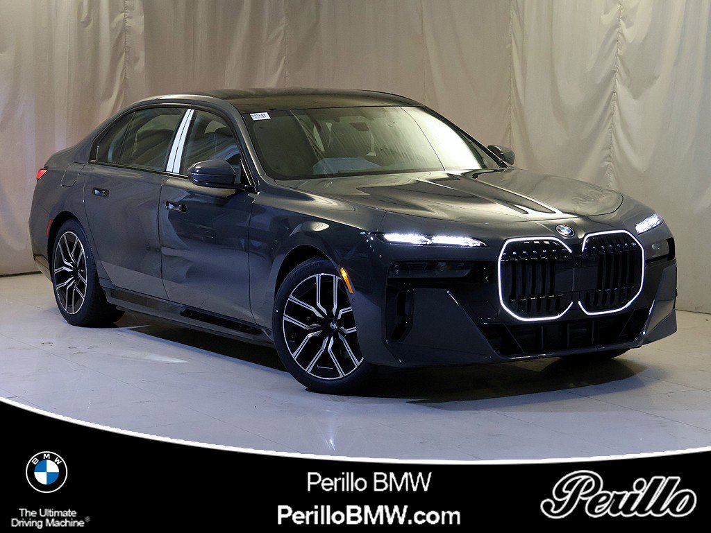 Used 2026 BMW i7 xDrive60 w/ Executive Package image 1