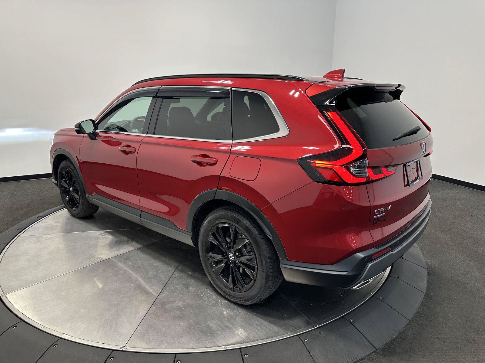 Certified 2025 Honda CR-V Sport Touring image 5