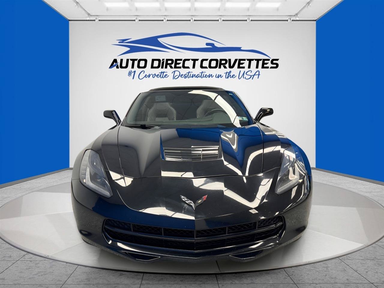 Used 2016 Chevrolet Corvette Stingray Coupe w/ Carbon Flash Badge Package RWD image 2