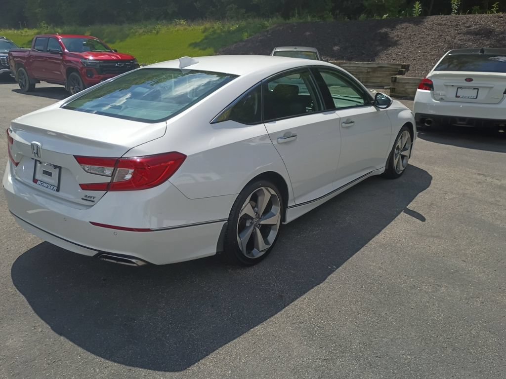 Used 2019 Honda Accord Touring image 6
