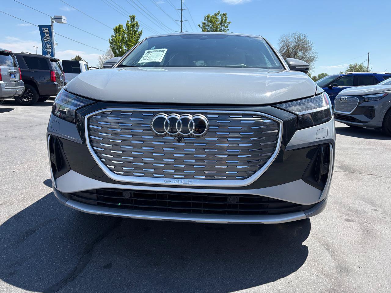 Used 2025 Audi Q4 e-tron Quattro Prestige AWD/4WD image 2