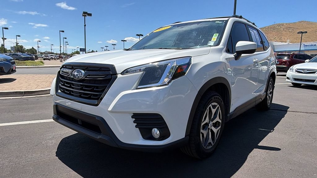 Used 2023 Subaru Forester Premium AWD/4WD image 7