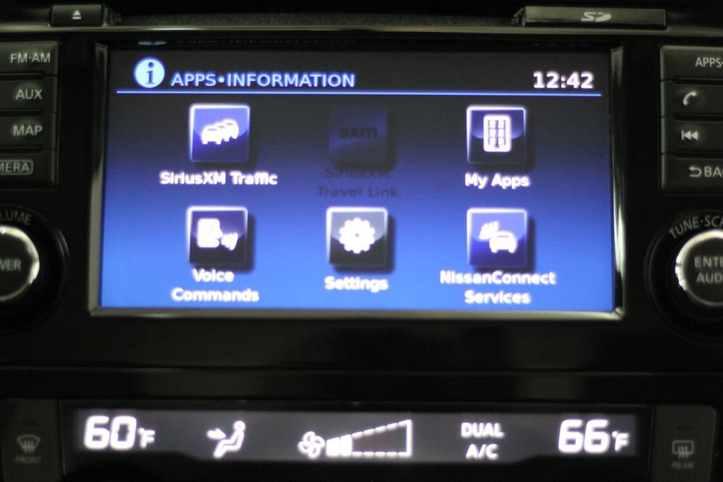 Used 2017 Nissan Rogue Sport SL AWD/4WD image 19