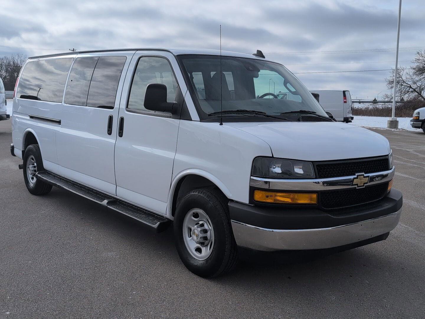 Used 2023 Chevrolet Express 3500 LT w/ LT Preferred Equipment Group image 12