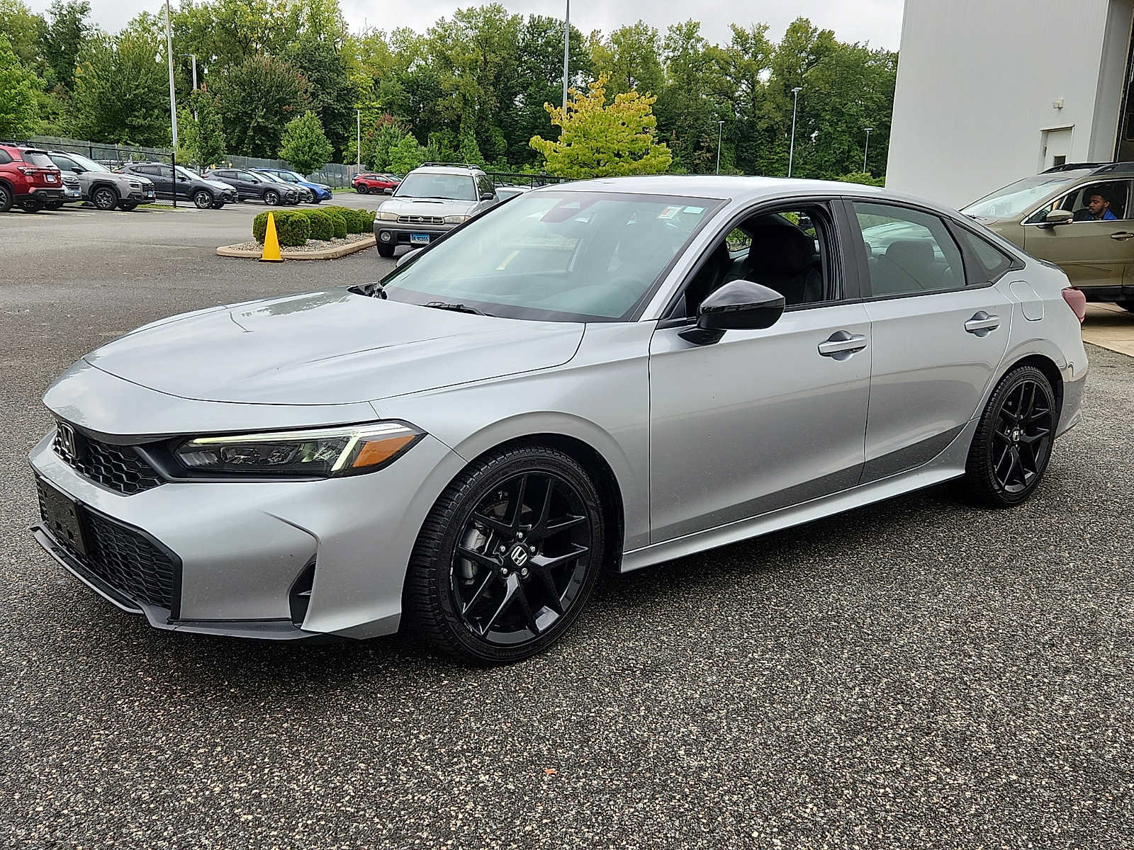 Used 2025 Honda Civic Sport image 3