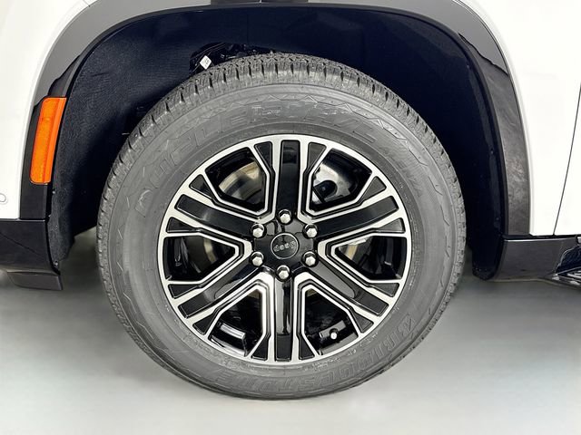 New 2026 Jeep Grand Wagoneer L 4WD image 37