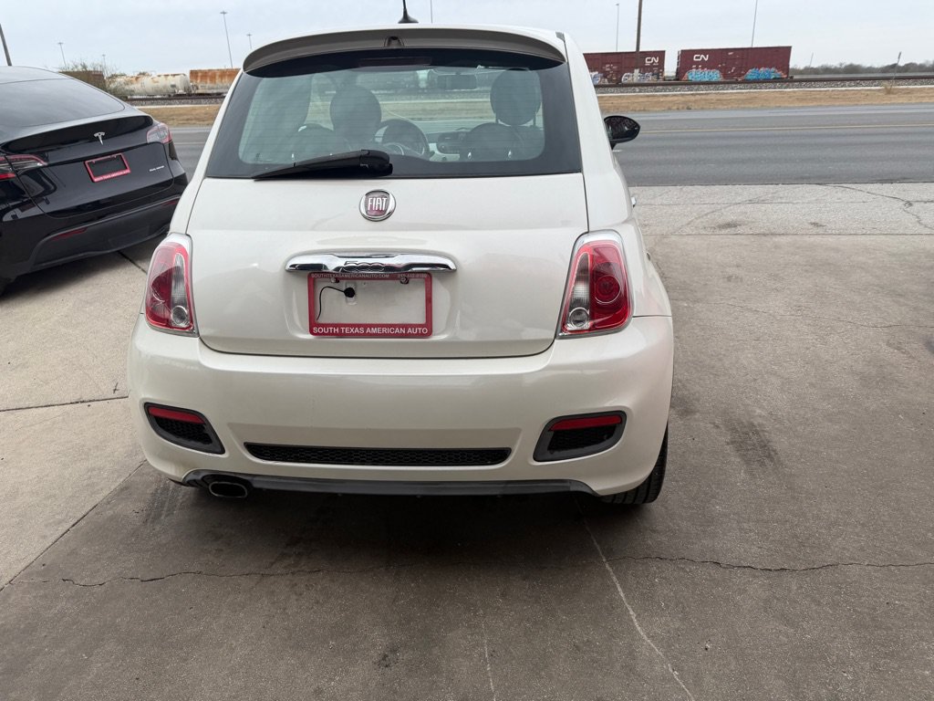 Used 2012 FIAT 500 Sport w/ Safety & Convenience Pkg FWD image 9