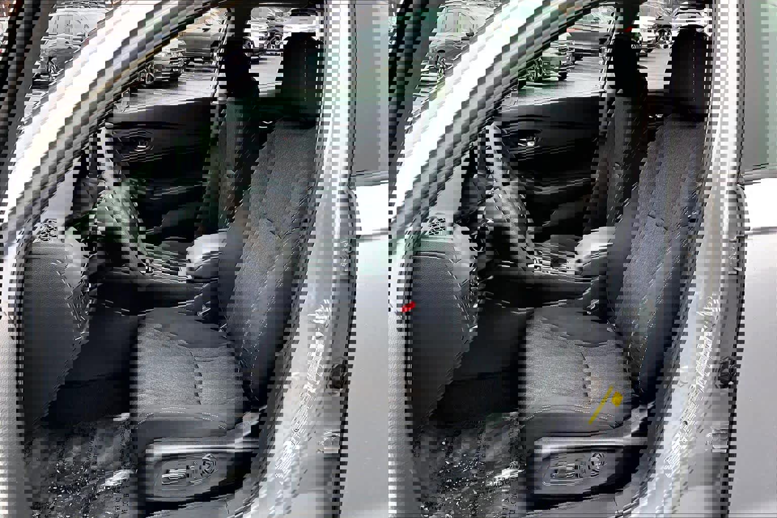 Used 2023 Honda Accord EX image 7