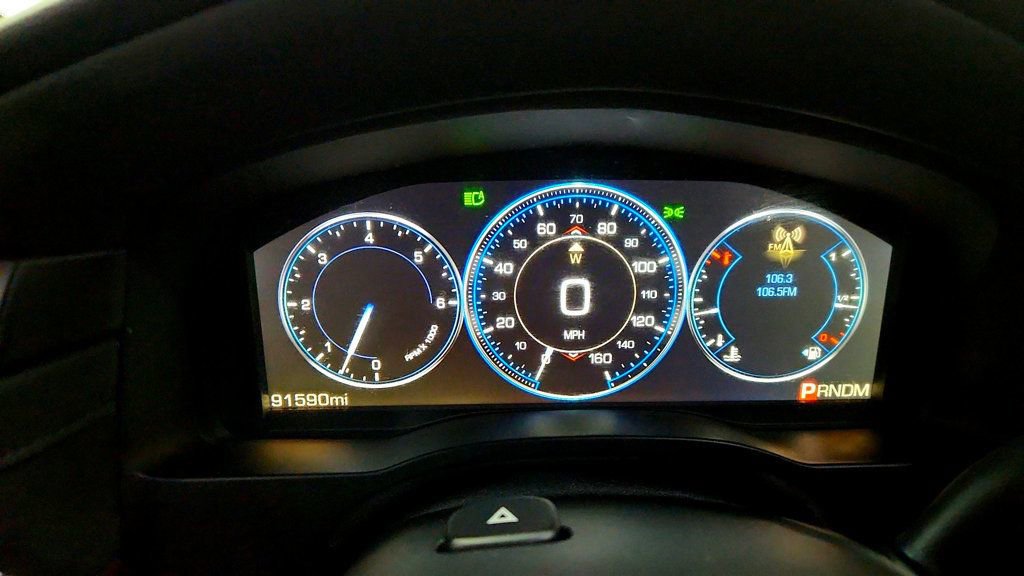 Used 2015 Cadillac Escalade Premium image 17