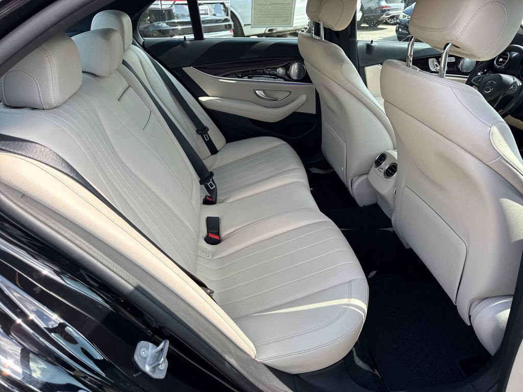 Used 2018 Mercedes-Benz E 400 4MATIC Sedan image 14