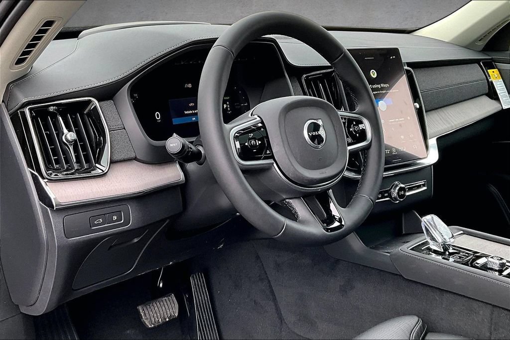 New 2026 Volvo XC90 T8 Ultra w/ Protection Package AWD/4WD image 7
