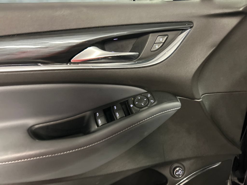Used 2024 Buick Enclave Essence w/ Technology Package FWD image 14