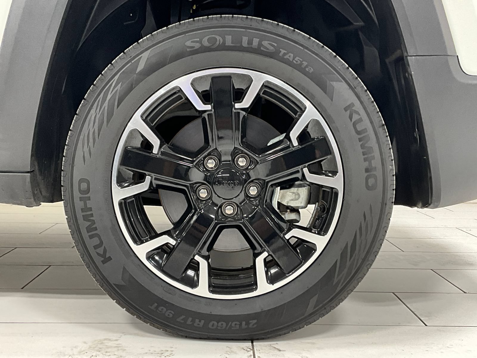 Used 2023 Jeep Renegade Trailhawk AWD/4WD image 12