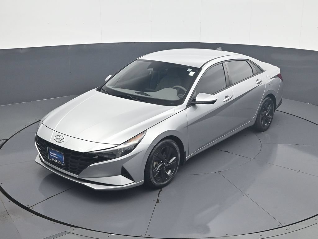 Certified 2022 Hyundai Elantra SEL FWD image 14