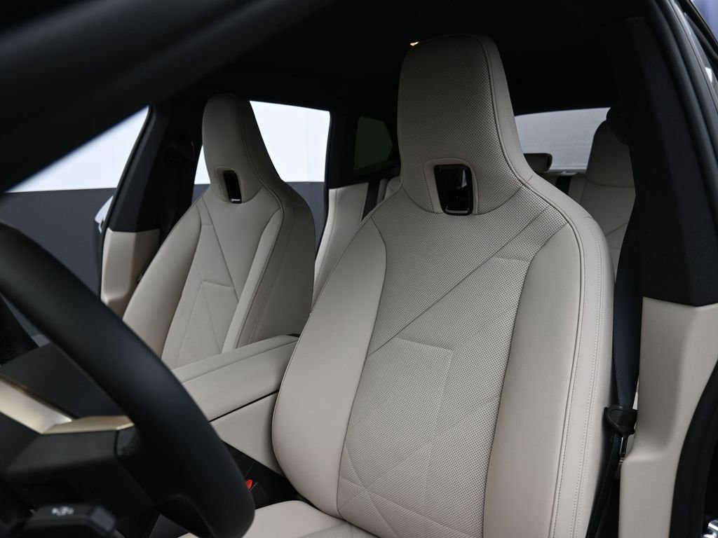 Used 2026 BMW iX xDrive45 w/ Premium Package image 10