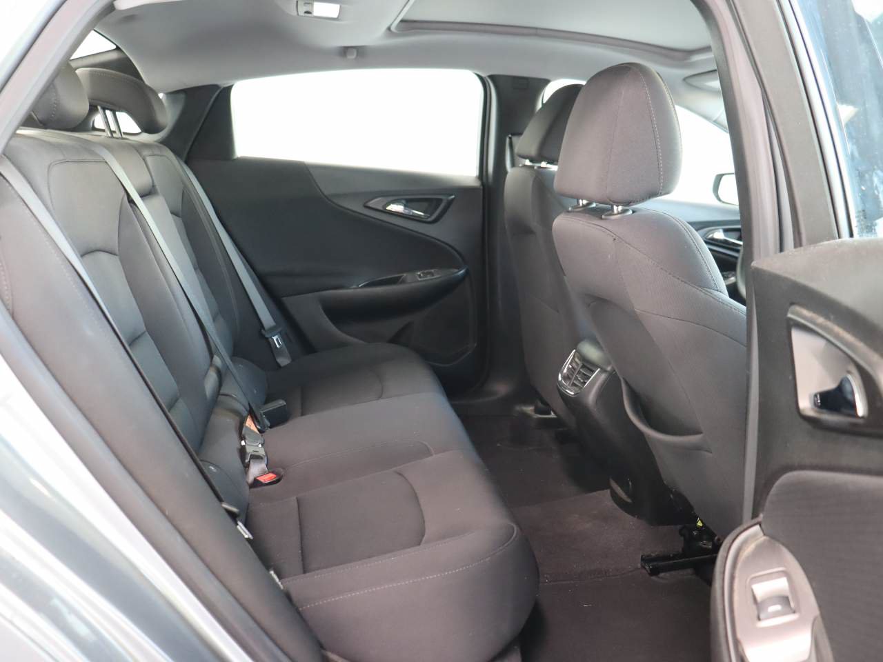 Used 2024 Chevrolet Malibu LT FWD image 18