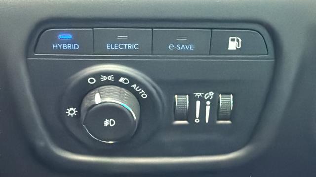 Used 2022 Jeep Grand Cherokee Summit AWD/4WD image 14