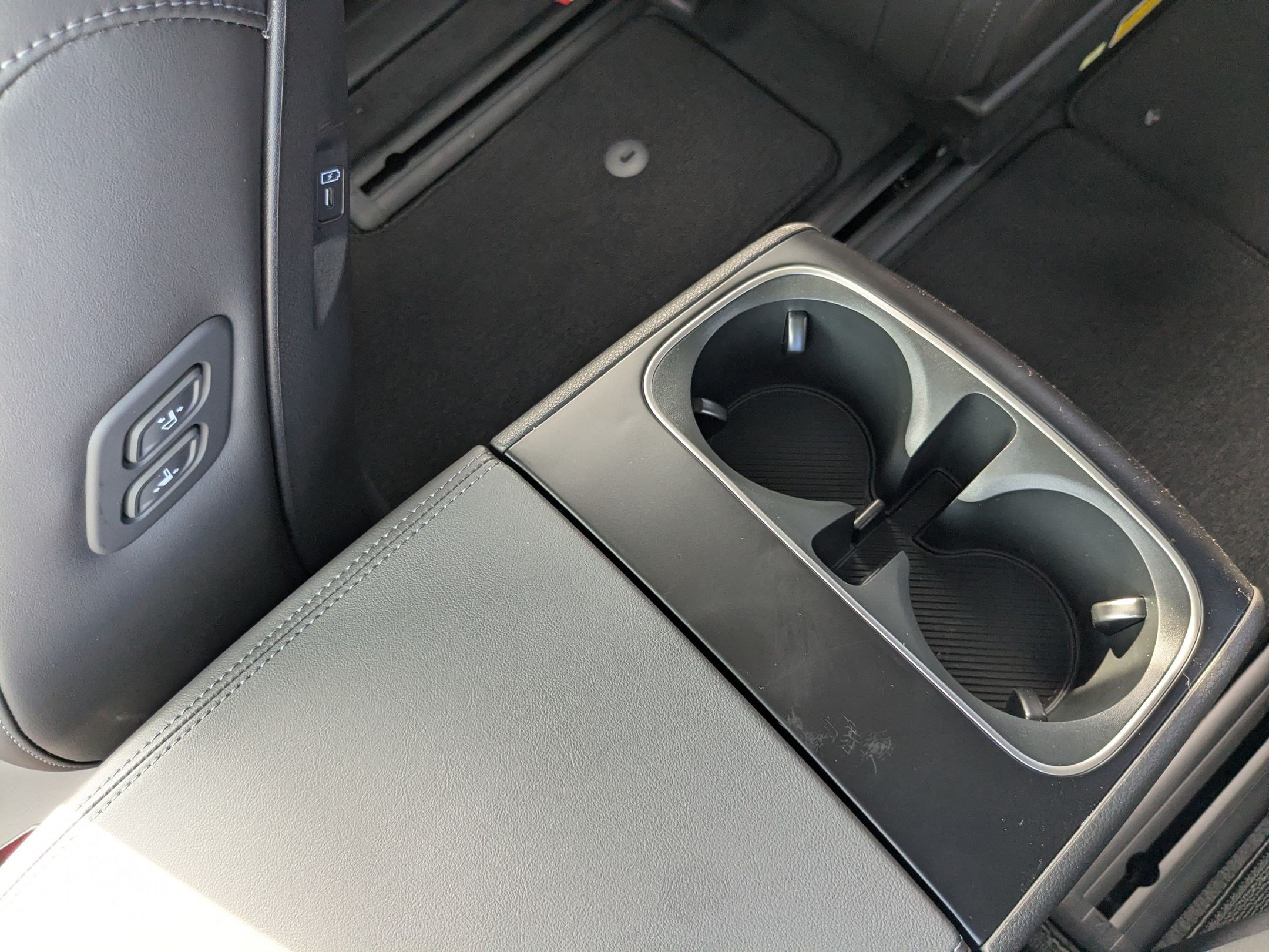 New 2027 Kia Carnival EX w/ Dark Edition Package FWD image 19