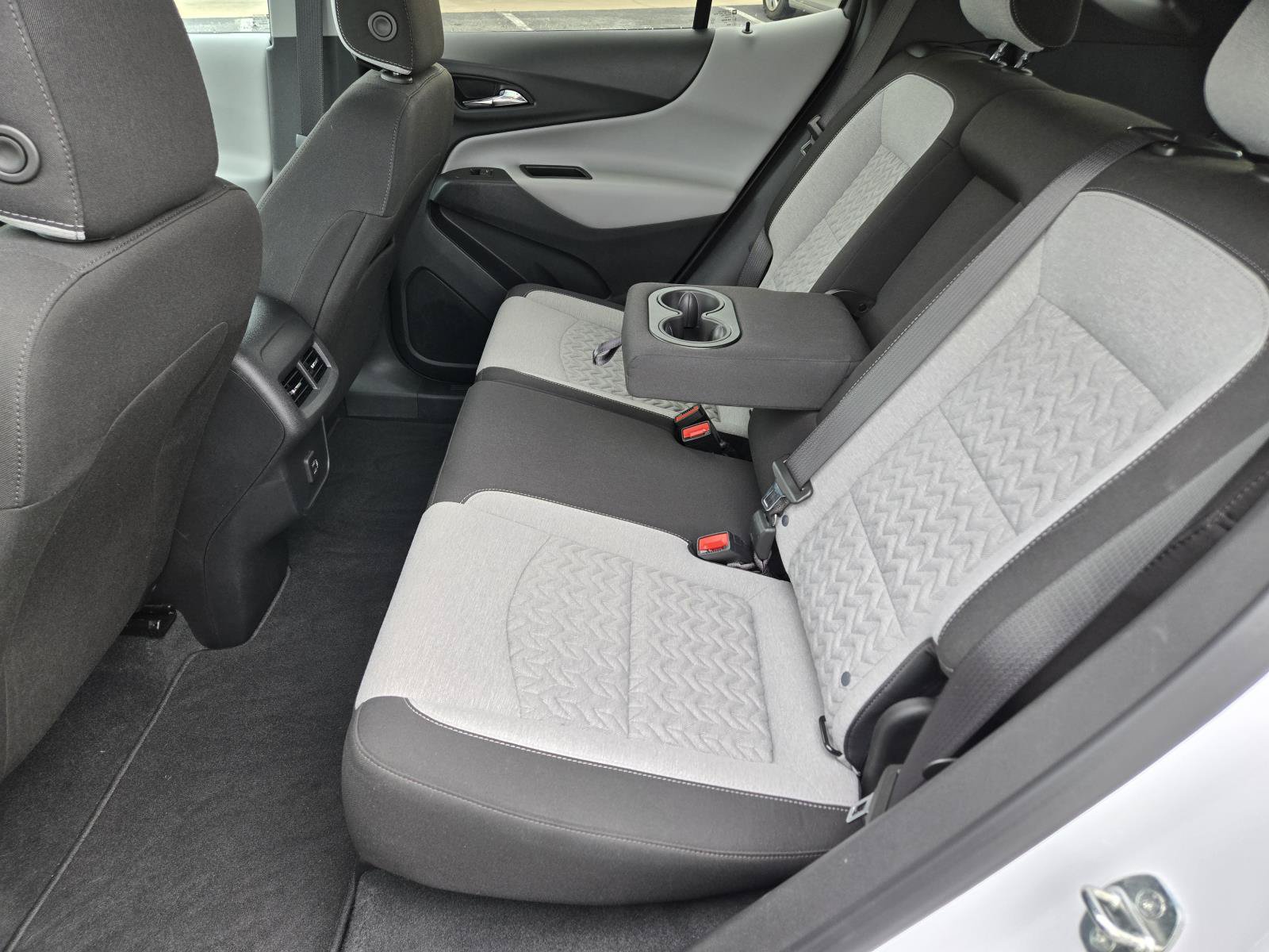 Used 2023 Chevrolet Equinox LS w/ LS Convenience Package FWD image 18