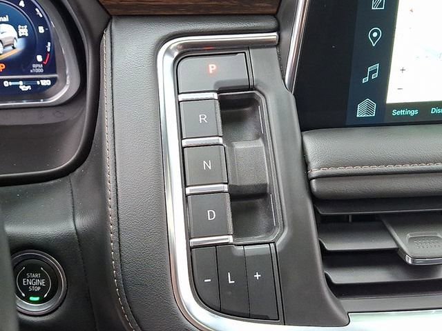 Used 2023 Chevrolet Tahoe High Country image 15