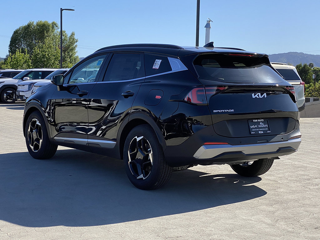 New 2026 Kia Sportage EX FWD image 6