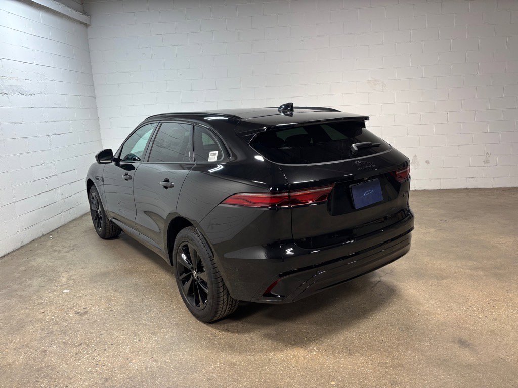 New 2026 Jaguar F-PACE R-Dynamic S image 9