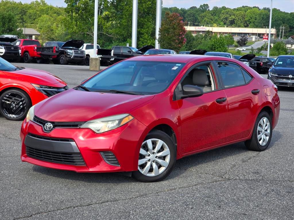Used 2015 Toyota Corolla LE FWD video 2