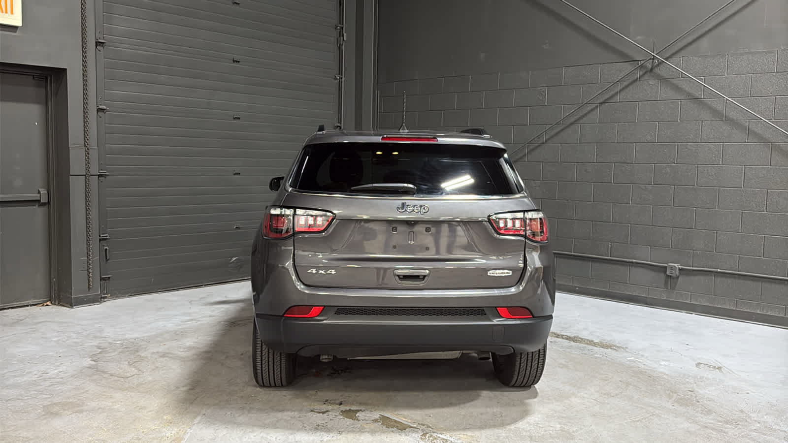 Used 2024 Jeep Compass Latitude AWD/4WD image 6