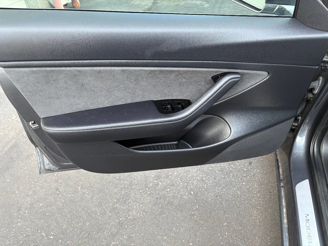 Used 2018 Tesla Model 3 Long Range image 11