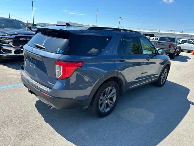 Used 2021 Ford Explorer XLT w/ Equipment Group 202A AWD/4WD image 21