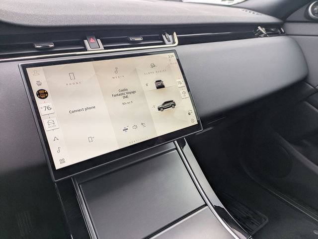 Used 2026 Land Rover Range Rover Evoque S image 11