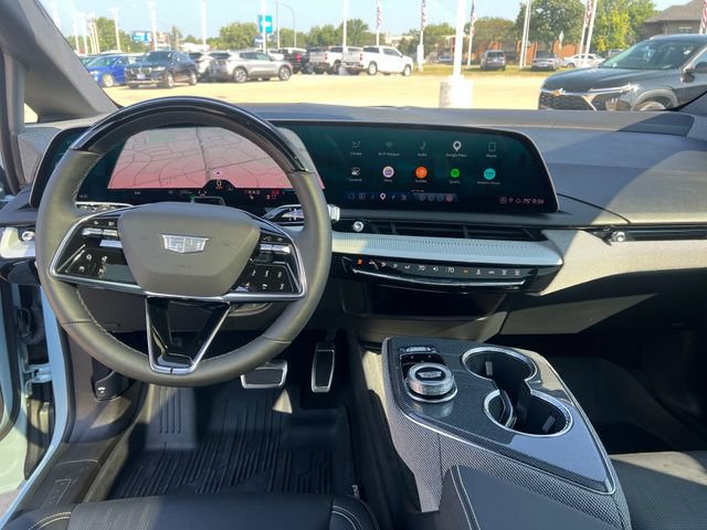 Used 2026 Cadillac Optiq Sport 2 w/ LPO, Floor Liner Package AWD/4WD image 19