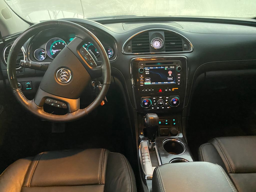 Used 2017 Buick Enclave Premium image 30