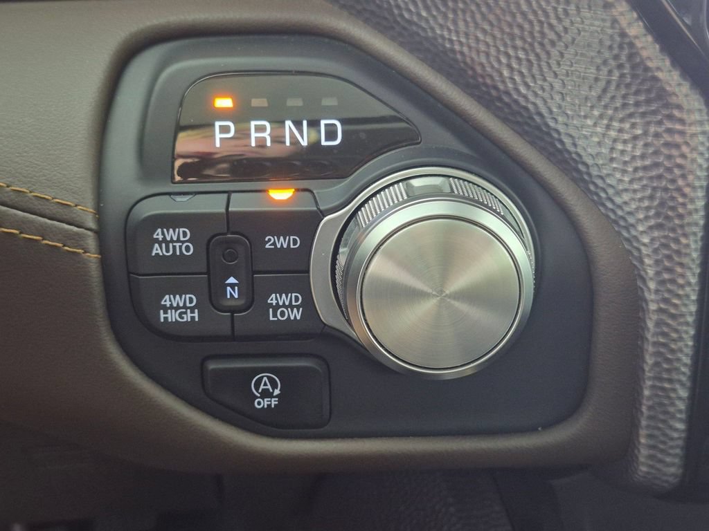 Used 2025 RAM 1500 Limited AWD/4WD image 25