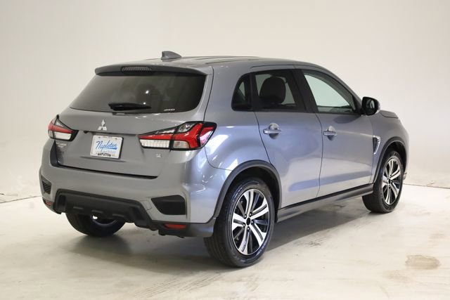 Used 2025 Mitsubishi Outlander Sport SE image 4