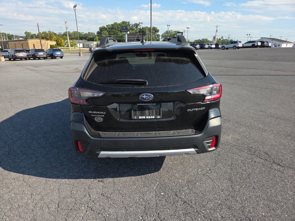 Used 2022 Subaru Outback Limited AWD/4WD image 3